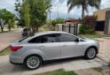 Autos - Ford Focus titanium 2.0 2017 Nafta 104000Km - En Venta