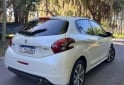 Autos - Peugeot 208 2017 Nafta 66000Km - En Venta