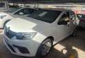 Autos - Renault LOGAN PH2 LIFE 1.6 2022 Nafta 44000Km - En Venta