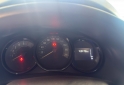 Autos - Renault LOGAN PH2 LIFE 1.6 2022 Nafta 44000Km - En Venta