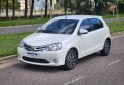 Autos - Toyota Etios 2017 Nafta 65000Km - En Venta