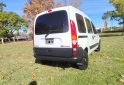 Utilitarios - Renault Kangoo autentique plus 2011 Nafta 140000Km - En Venta