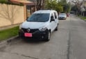 Utilitarios - Renault Kangoo express 2023 Nafta 75000Km - En Venta