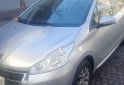 Autos - Peugeot 208 Allure touchrcreen 2014 Nafta 130000Km - En Venta