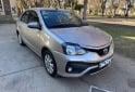 Autos - Toyota Etios 2017 GNC 120000Km - En Venta
