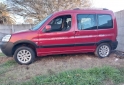 Utilitarios - Peugeot Partner patagonica 2012 Diesel 200000Km - En Venta