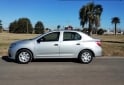 Autos - Renault Logan Authentique plus 8v 2017 GNC 200000Km - En Venta