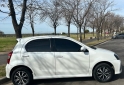 Autos - Toyota ETIOS XLS 2021 Nafta 80950Km - En Venta