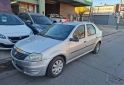 Autos - Renault Logan 2013 GNC 111111Km - En Venta