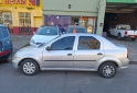 Autos - Renault Logan 2013 GNC 111111Km - En Venta