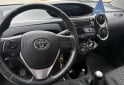 Autos - Toyota Xls 2015 Nafta 139000Km - En Venta