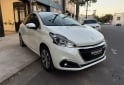 Autos - Peugeot 208 Feline 2017 Nafta 120000Km - En Venta