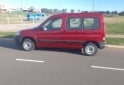 Utilitarios - Peugeot Partner 2011 Nafta 180000Km - En Venta