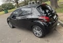 Autos - Peugeot 208 2016 Nafta 130000Km - En Venta