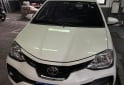 Autos - Toyota Etios platinum 2017 Nafta 94000Km - En Venta