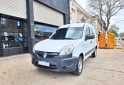 Utilitarios - Renault Kangoo PH3 Confort 2017 GNC 174600Km - En Venta