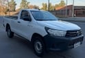 Camionetas - Toyota Hilux cabina simple 2019 Diesel 300000Km - En Venta