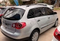 Autos - Volkswagen SURAN TRENDLINE 2010 Nafta 218000Km - En Venta