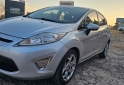 Autos - Ford Fiesta Kin. Des. Titanium 2013 Nafta 196000Km - En Venta