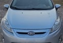 Autos - Ford Fiesta Kin. Des. Titanium 2013 Nafta 196000Km - En Venta