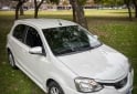 Autos - Toyota ETIOS XLS 1.5 5puertas 2017 Nafta 107000Km - En Venta
