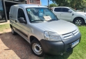 Utilitarios - Citroen Berlingo furgón bussines 2017 GNC 145000Km - En Venta