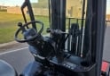 Camiones y Grúas - Autoelevador Toyota serie 8 - En Venta