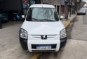 Utilitarios - Peugeot Partner patagonica 1.6vti 2017 GNC 120000Km - En Venta