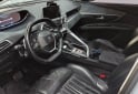 Camionetas - Peugeot 5008 HDI 2018 Diesel 120000Km - En Venta