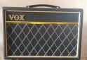 Instrumentos Musicales - Vox Amplificador de Bajo - En Venta