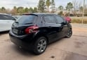 Autos - Peugeot 208 feline 2015 Nafta 138000Km - En Venta