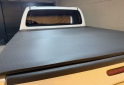 Accesorios para Autos - LÍQUIDO LONA TOYOTA HULUX 16+ BÚHO impecable - En Venta