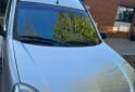 Utilitarios - Renault Kangoo 2016 Nafta 180000Km - En Venta