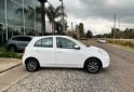 Autos - Nissan March 2014 Nafta 180000Km - En Venta