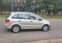 Autos - Volkswagen SURAN 2010 Nafta 119000Km - En Venta