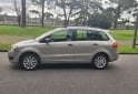 Autos - Volkswagen SURAN 2010 Nafta 119000Km - En Venta