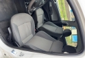 Autos - Volkswagen Voyague confortline 2011 Nafta 210000Km - En Venta