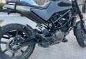 Motos - Husqvarna Svartpilen 2023 Nafta 15900Km - En Venta