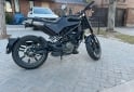 Motos - Husqvarna Svartpilen 2023 Nafta 15900Km - En Venta