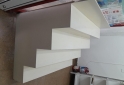 Hogar - Mueble exhibidor escalonado - En Venta