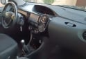 Autos - Toyota Etios xls 2016 GNC 130000Km - En Venta