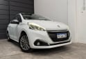 Autos - Peugeot 208 Allure Pack 2016 Diesel 172000Km - En Venta