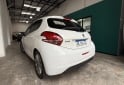 Autos - Peugeot 208 Allure Pack 2016 Diesel 172000Km - En Venta