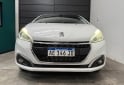 Autos - Peugeot 208 Allure Pack 2016 Diesel 172000Km - En Venta