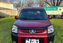 Utilitarios - Peugeot Partner patagonica 2017 Diesel 116000Km - En Venta
