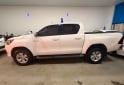 Camionetas - Toyota HILUX SRV 4X2 2017 Diesel 295000Km - En Venta