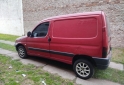 Utilitarios - Peugeot Partner furgón 2000 Diesel 300000Km - En Venta