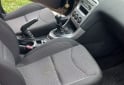 Autos - Peugeot 308 Active 2015 Diesel 128000Km - En Venta