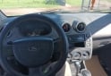 Autos - Ford Fiesta 2006 Nafta 240000Km - En Venta