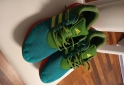 Indumentaria - Excelente Par de Zapas Adidas Originales Modelo Bounce Talle USA 11 Impecable Estado - En Venta